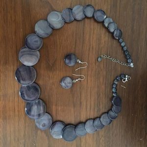 Necklace and earrig set